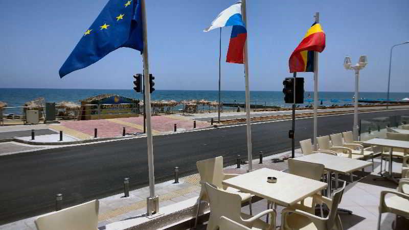 Flamingo Beach Hotel Larnaca Exterior foto