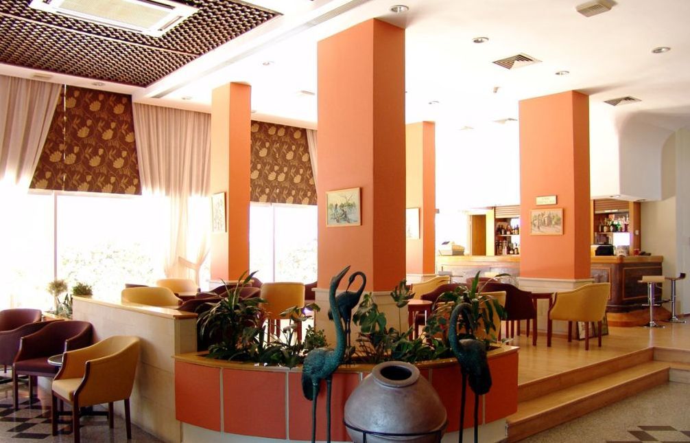 Flamingo Beach Hotel Larnaca Restaurante foto